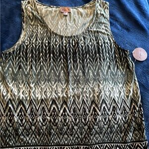 NWT Women’s size M black, gray and white tank top